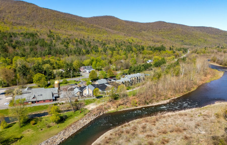 EMERSON Resort & Spa