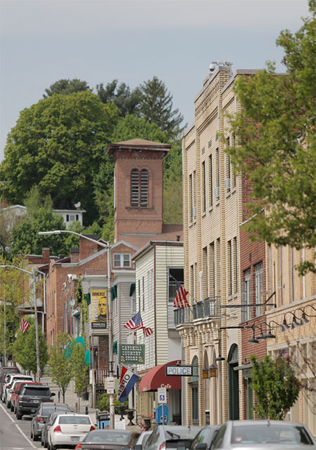 best-hudson-valley-towns-fall-getaways-upstate-ny-07