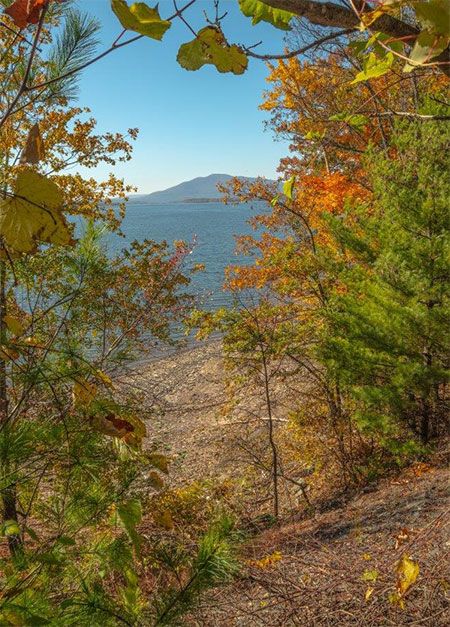 catskills-hudson-valley-fall-foliage-walks-02