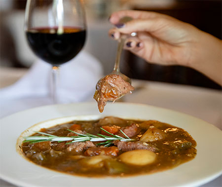 garvans-gastropub-new-paltz-ny-chef-kevin-guinness-lamb-stew-09