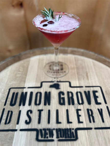 holiday-cocktails-catskills-hudson-valley-union-grove-jard-new-paltz-02