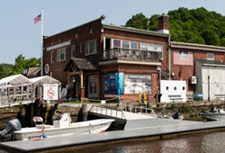 Hudson River Maritime Museum: History, Tours & Hands-On Learning