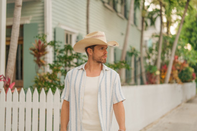 Dustin Lynch Live at Resorts World Catskills!